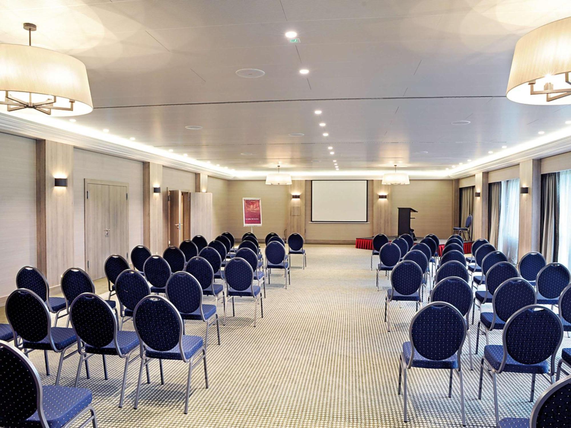 Mercure Luxembourg Kikuoka Golf & Spa Canach Exterior photo